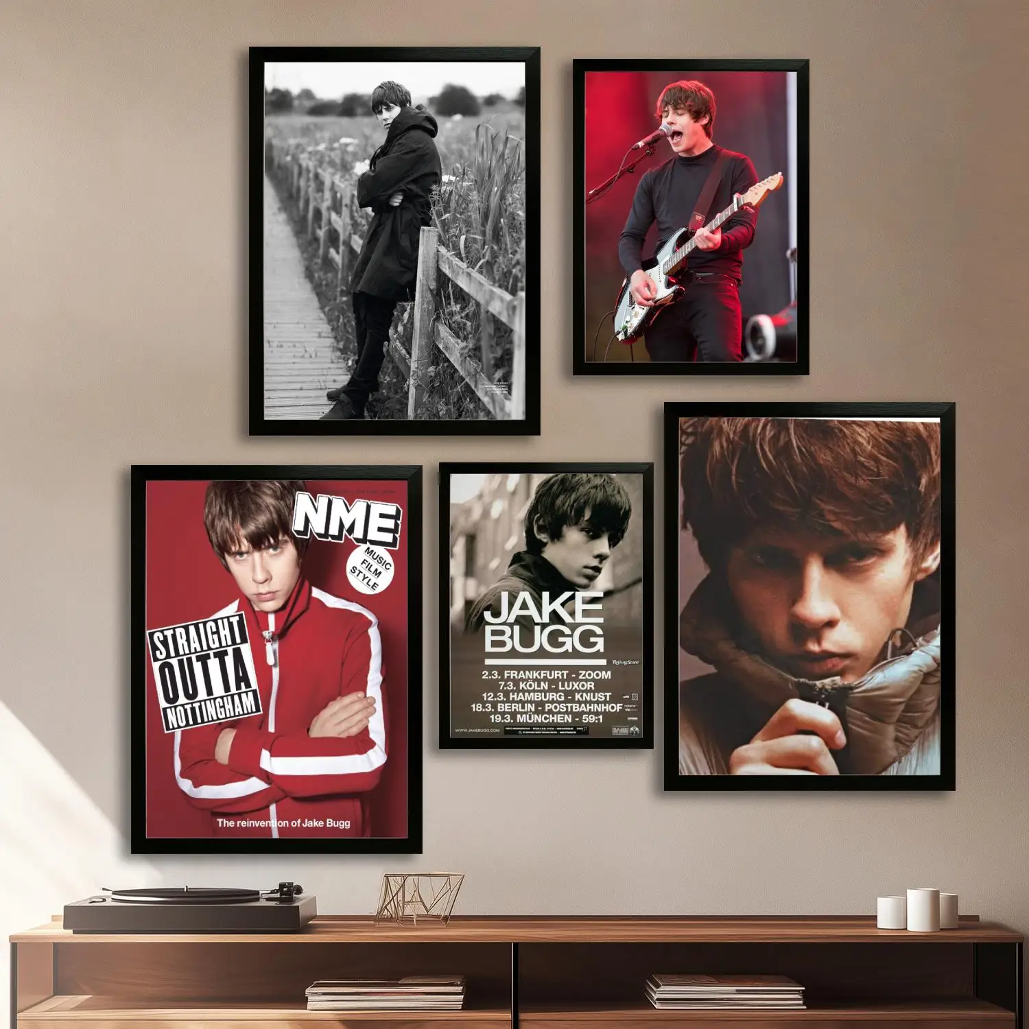 

Jake Bugg Canvas Art Poster and Wall Art, Picture Print, Modern Family, Bedroom Decor, Posters,Decorative painting
