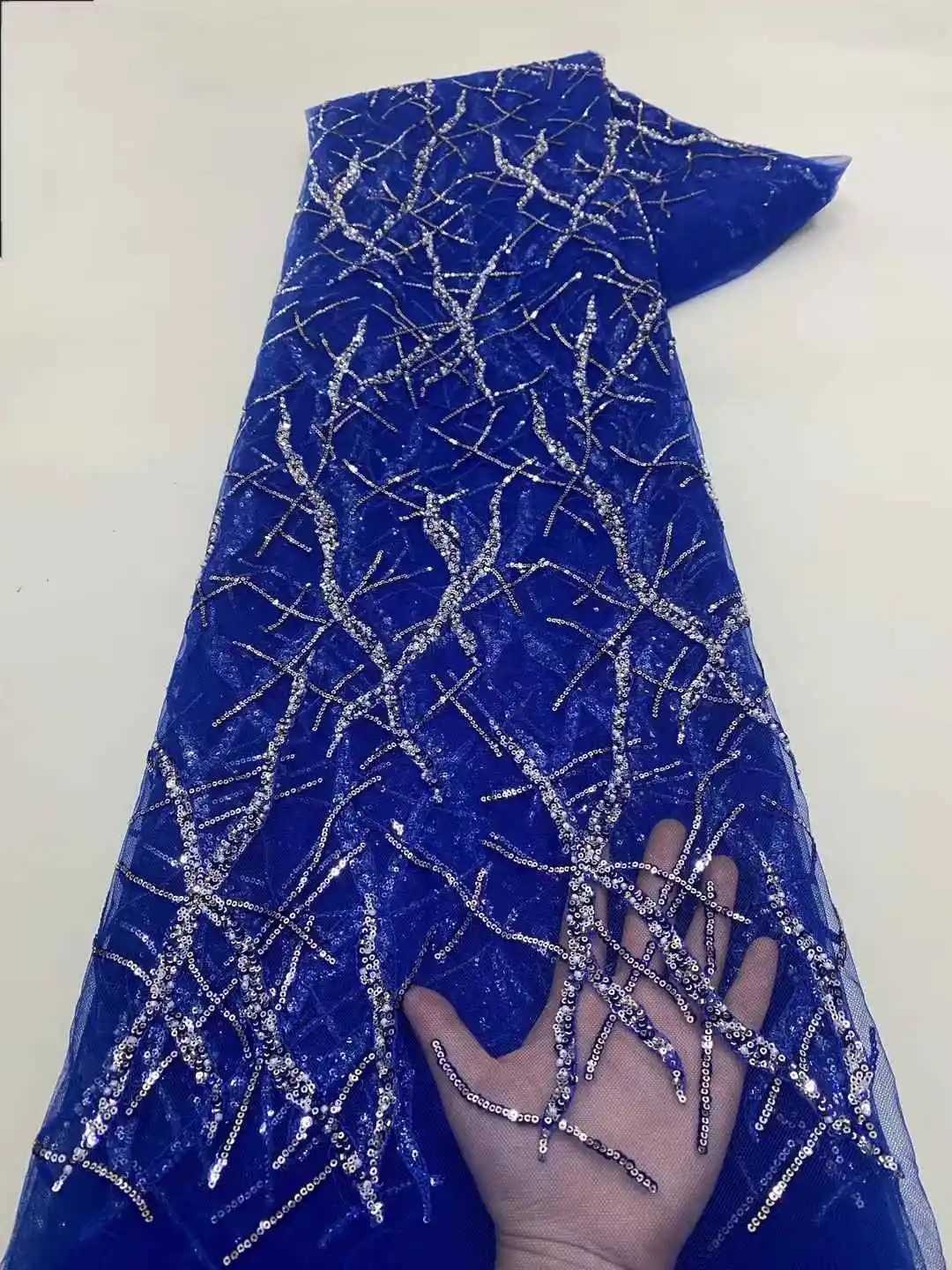 tessuto-di-alta-qualita-tessuto-africano-del-pizzo-francese-netto-paillettes-tessuto-cucito-ricama-pizzo-tulle-abito-nigeriano-5-metri-xz