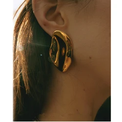 kshmir Exaggerated shaped earrings are fashionable, simple, retro, geometric, and high-end, good-looking earrings.