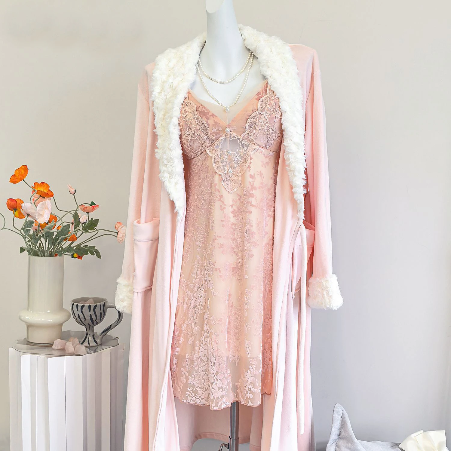 

New Women's Island Velvet Long Robe Nightgown Set Sexy Lace Lingerie Home Dress Nightwear Autumn Winter Thick Bathrobe Sleepwear