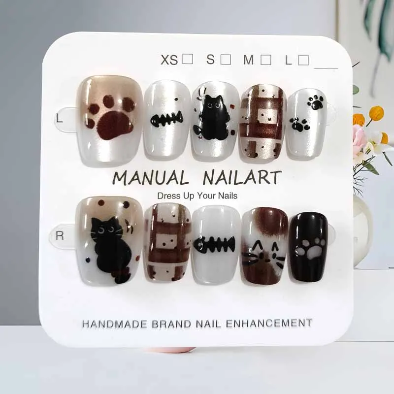 10枚入り 可愛い漫画 黒猫とピンクの蝶結び ハンドメイド つけ爪 スクエアヘッド ネイルパッチ キャットアイ ネイルスライス 付け爪 ネイルアート