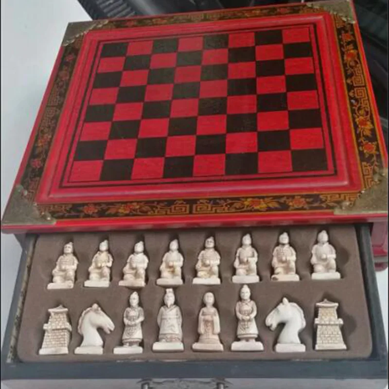 Antique chess pieces of Xi'an Terra Cotta Warriors resin three-dimensional chess pieces wood paste PU chessboard