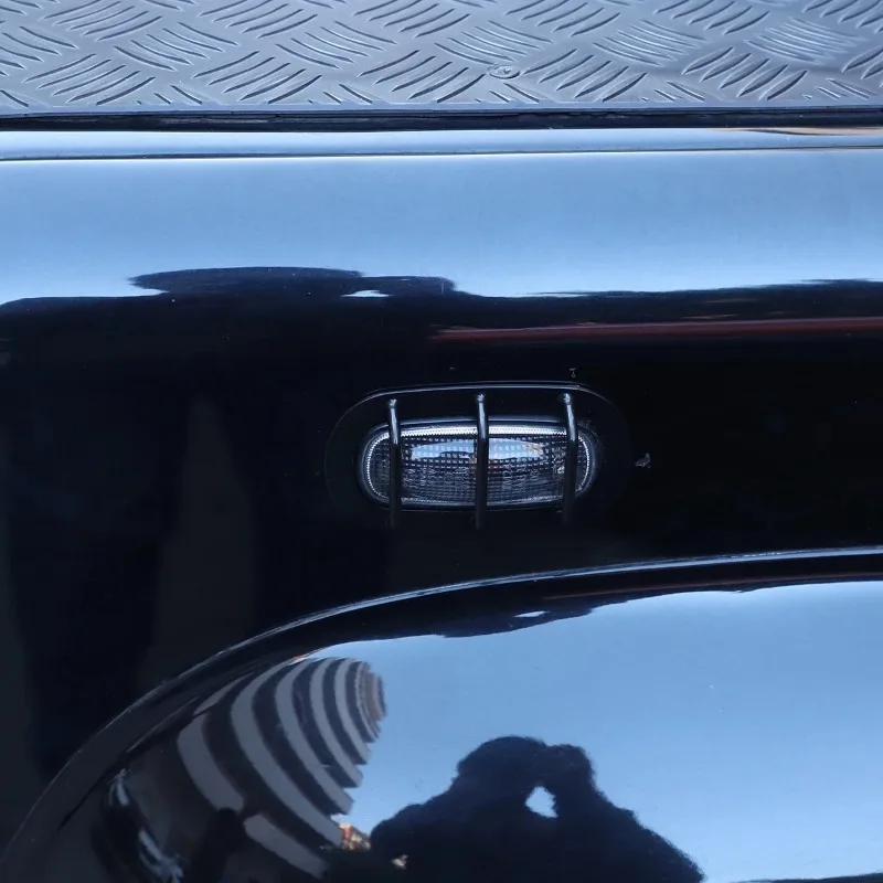 لاند روفر المدافع 90 110 130 04-18 الفولاذ المقاوم للصدأ الأسود سيارة بدوره إشارة غطاء للحماية تزيين ملصق اكسسوارات السيارات #4