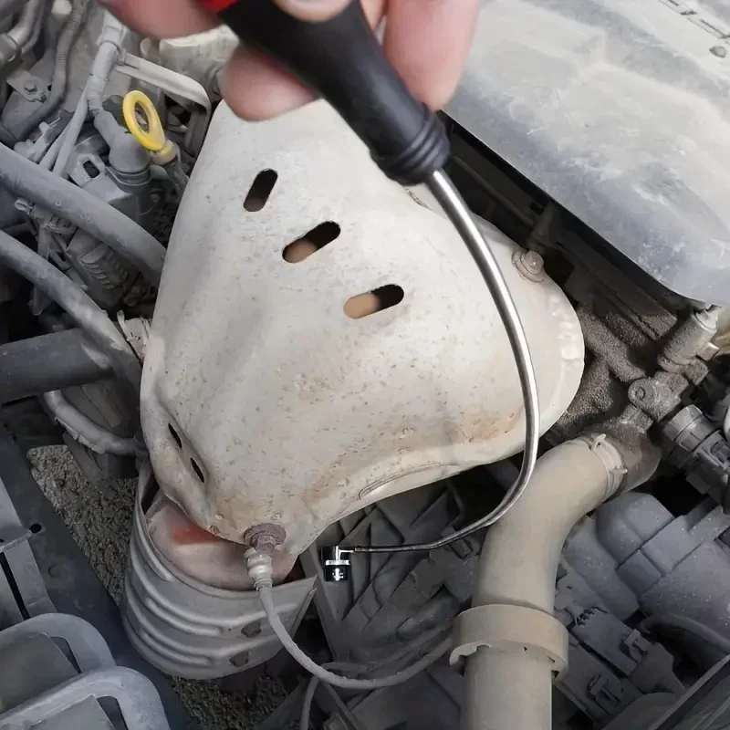 1 قطعة أداة لاقط مغناطيسية مرنة قابلة للانحناء على شكل ثعبان لاقط قضيب شفط قابل للانحناء لتحديد موقع الأشياء السقوطة يصل إلى مصارف المغسلة