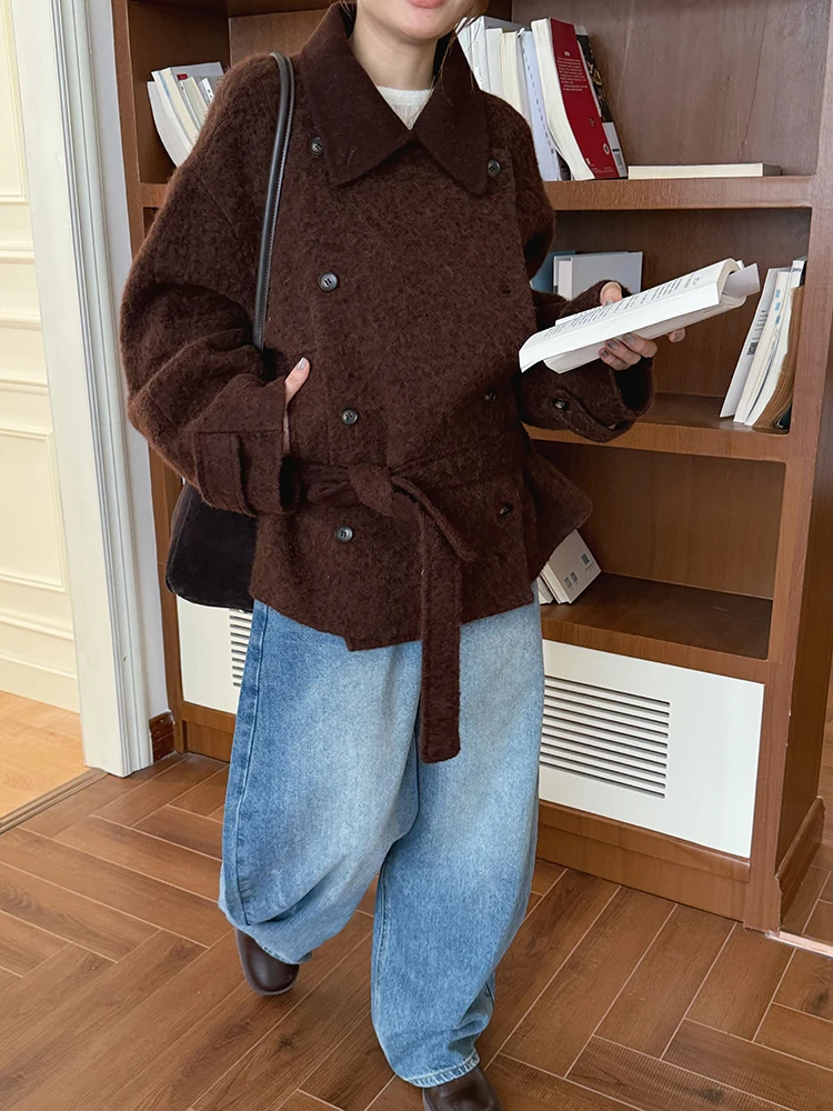 

Lady's Double-Breasted Alpaca Woolen Short Jackets 2025 Autumn And Winter Vertical Collar Lace-Up Loose Women's Wool Coats