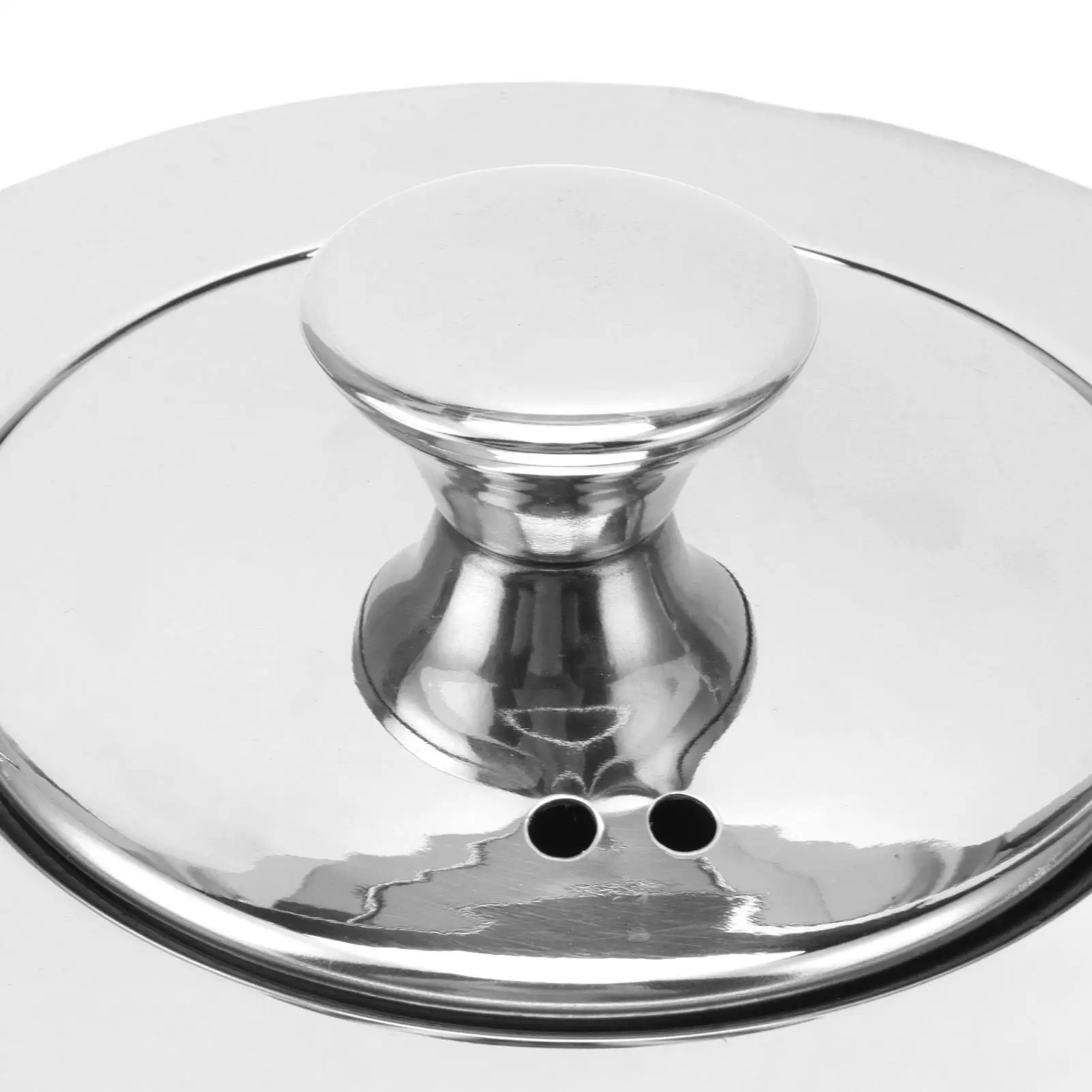 Чайник со свистком из нержавеющей стали и эргономичной ручкой-фильтром. Подходит для всех плит. Утолщенный металлический дизайн.