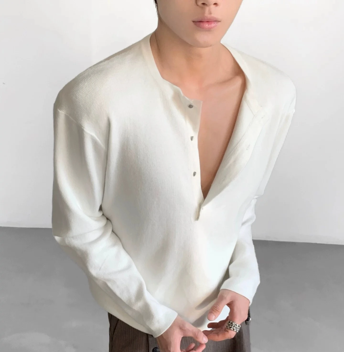 Fashion High-end Comfort T-shirts Men's 2026 Spring New Slimming Handsome Tees Male Stylish Solid Color Long Sleeve Simple Tops