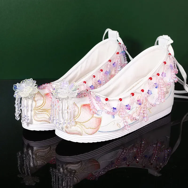 

Xiuhe Chinese Traditional Hanfu Cosplay Shoes Ming Dynasty Embroidery Crystal Tassel Inside Increased Wedge Heel Womans Shoes