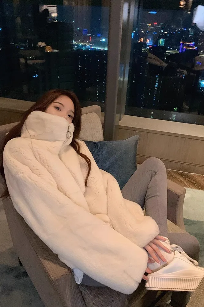 2025 レディース服 スタンドカラー レックスラビットファー 模造ラムウールファーコート 2023 冬新作 1208