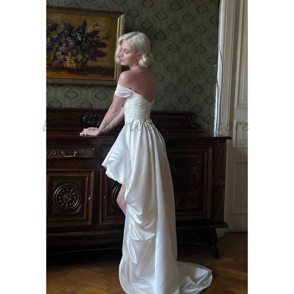 Off Shoulder Satin Short Wedding Dress Ruched Sweetheart High Low Bubble Mini Skirt With Long Train Elopement Bridal Gown
