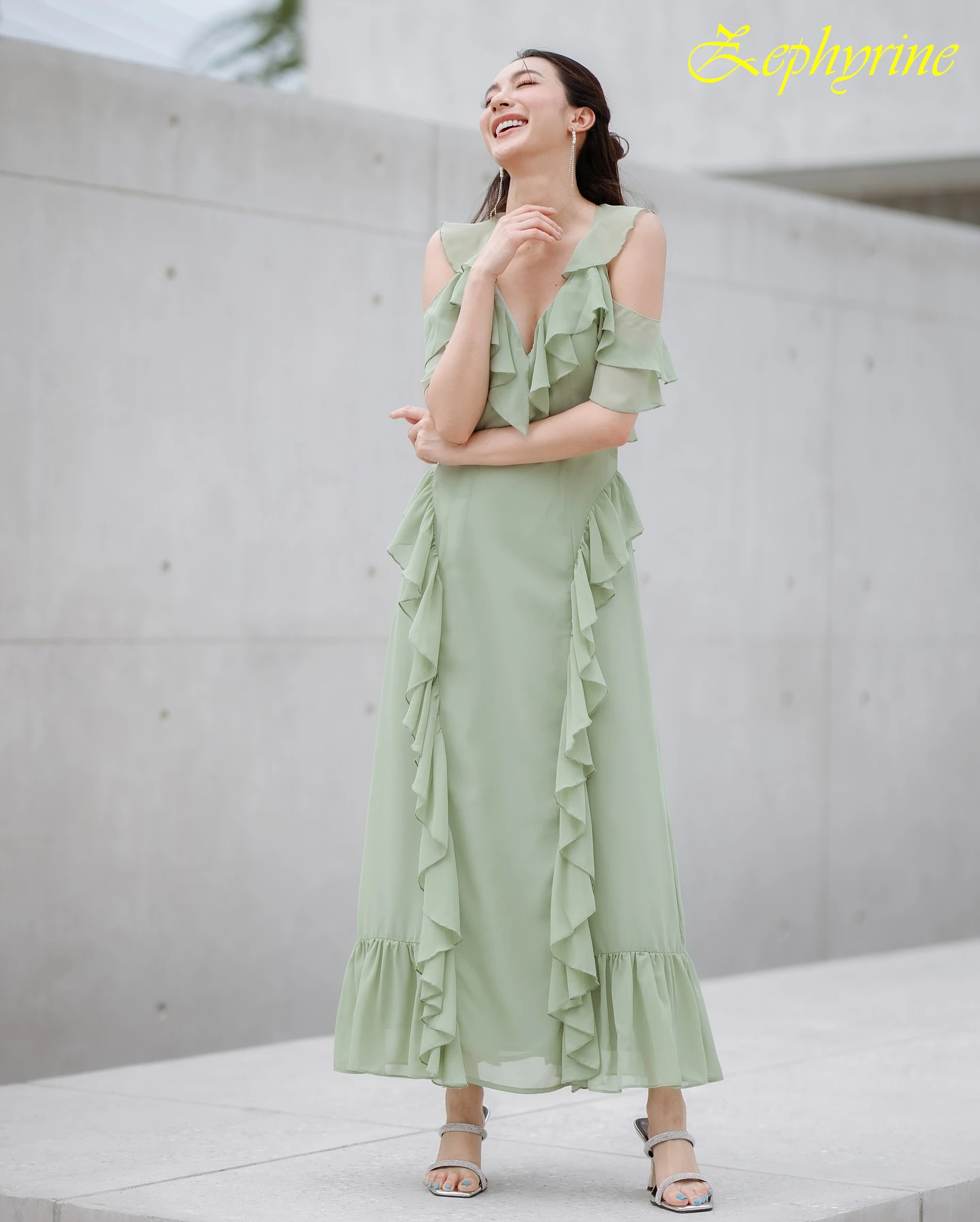 

Customized A-Line V-Neck Elegant Formal Evening Dress Temperament High Quality Bespoke Occasion Gowns Delicate Prom Dress