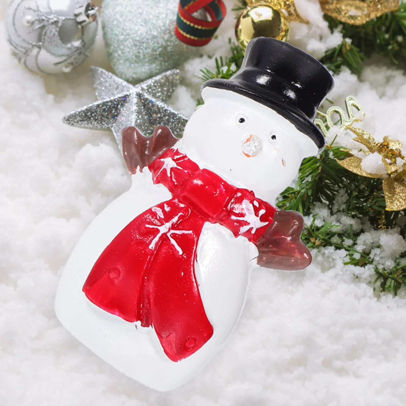 

4Pcs Resin Ornamental Decor Lovely Santa Snowman Statues Holiday Garden Patio Lawn Decoration Christmas Festival Gift Idea