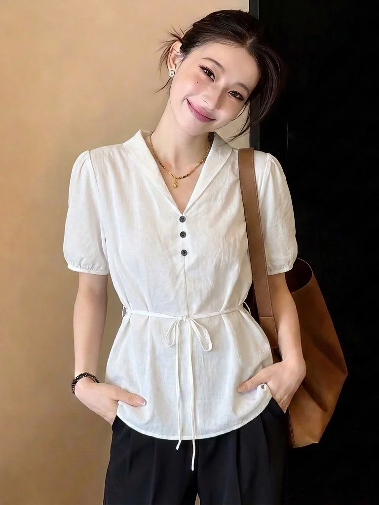 Elegant V-neck Short-sleeved Shirt Women's plus Size Slimming Top Korean Style Commute Fashion Regular Fit Summer New Arrival