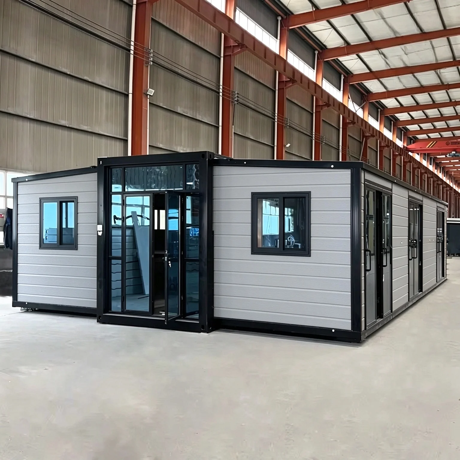 Prefabricated Expandable Container House 40ft Waterproof Steel Structure Prefab Home for Field Temporary Staff Accommodation