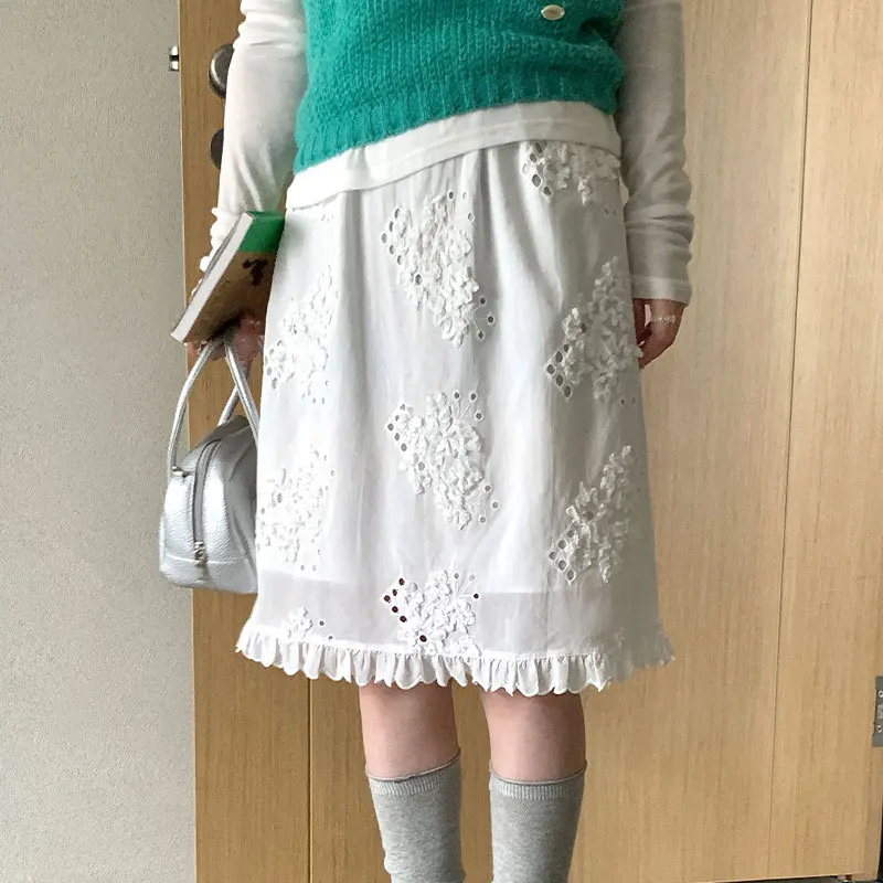 

2026 Spring New Elastic Waist Casual Versatile Embroidered Skirt