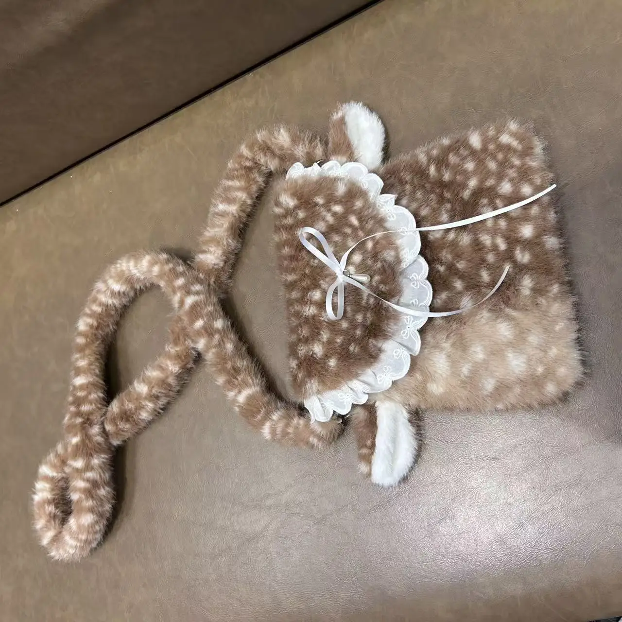 Serie di cervi invernali Borsa in peluche carina Donna giapponese Ins Portafoglio in pizzo di pizzo Kawaii Borsa per accessori Jk Lolita in pelliccia incrociata inclinata coreana