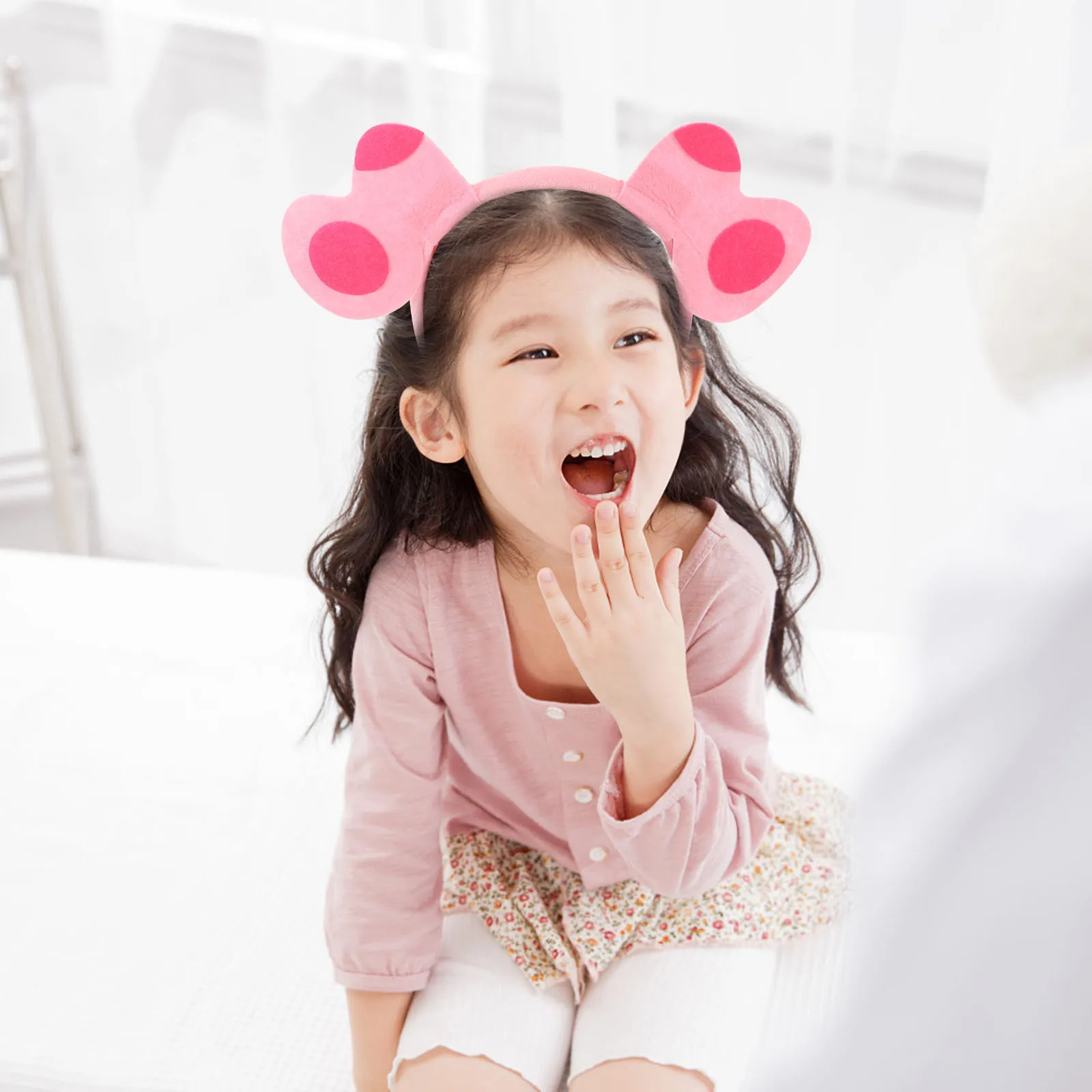 

1Set Puppy Dog Costume Set Realistic Ears Headwear Gloves for Halloween Cosplay Themed Parties Roleplay