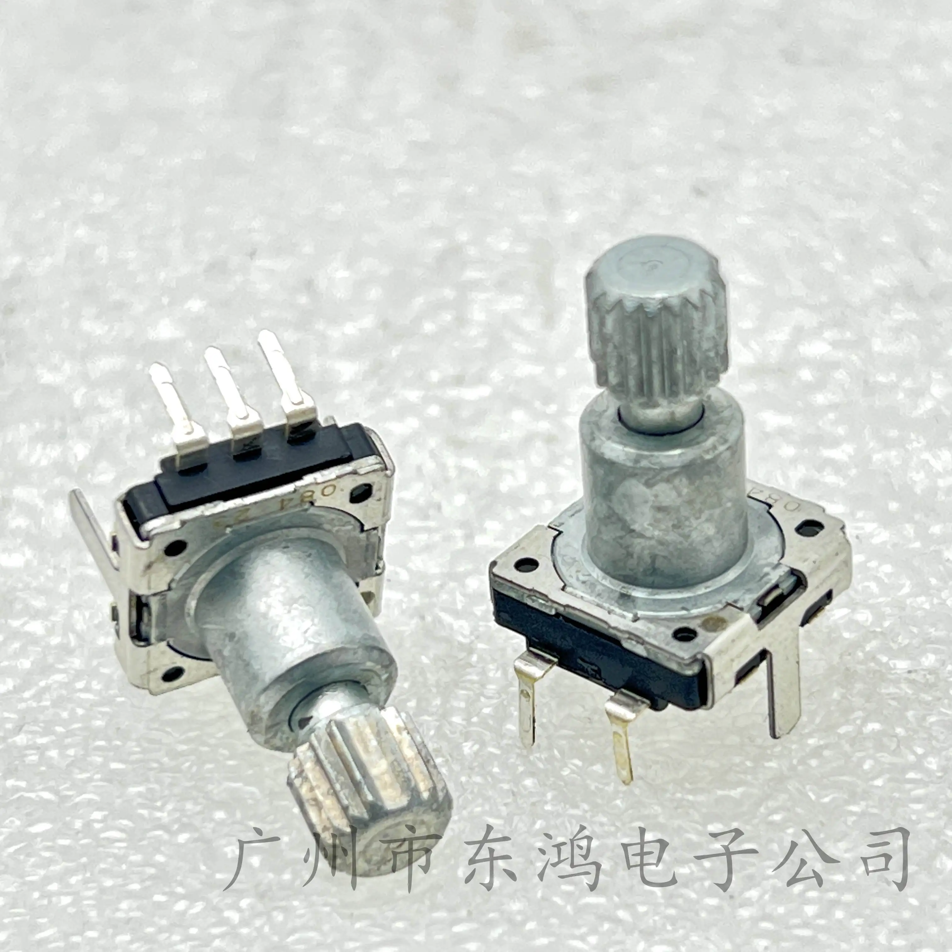 10 PCS EC11 Encoder 360 Degree Rotation 18 Positioning 9 Pulse Shaft Length 15MM