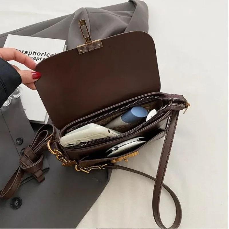 Luxury Women Brand PU Leather Crossbody Bag Retro Chain Metal Letter Lock Flap Messenger Bag High quality Shoulder Bag