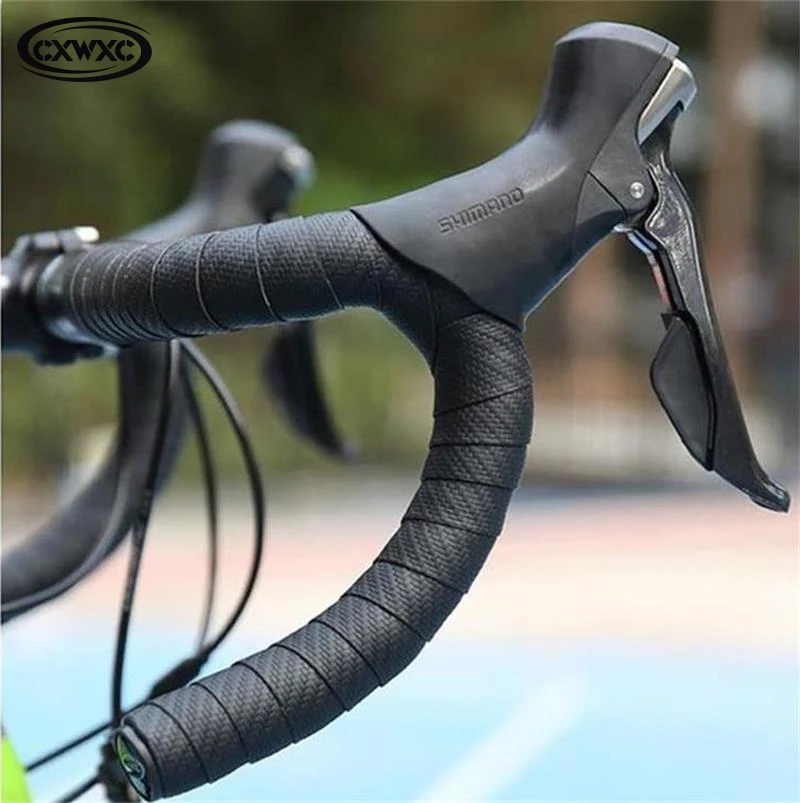 CXWXC Road Bike Bicycle Handlebar Tape 3D Carbon Pattern Non-slip PVC + EVA Shockproof Wear Resistant Bar Tape with Bar Plugs