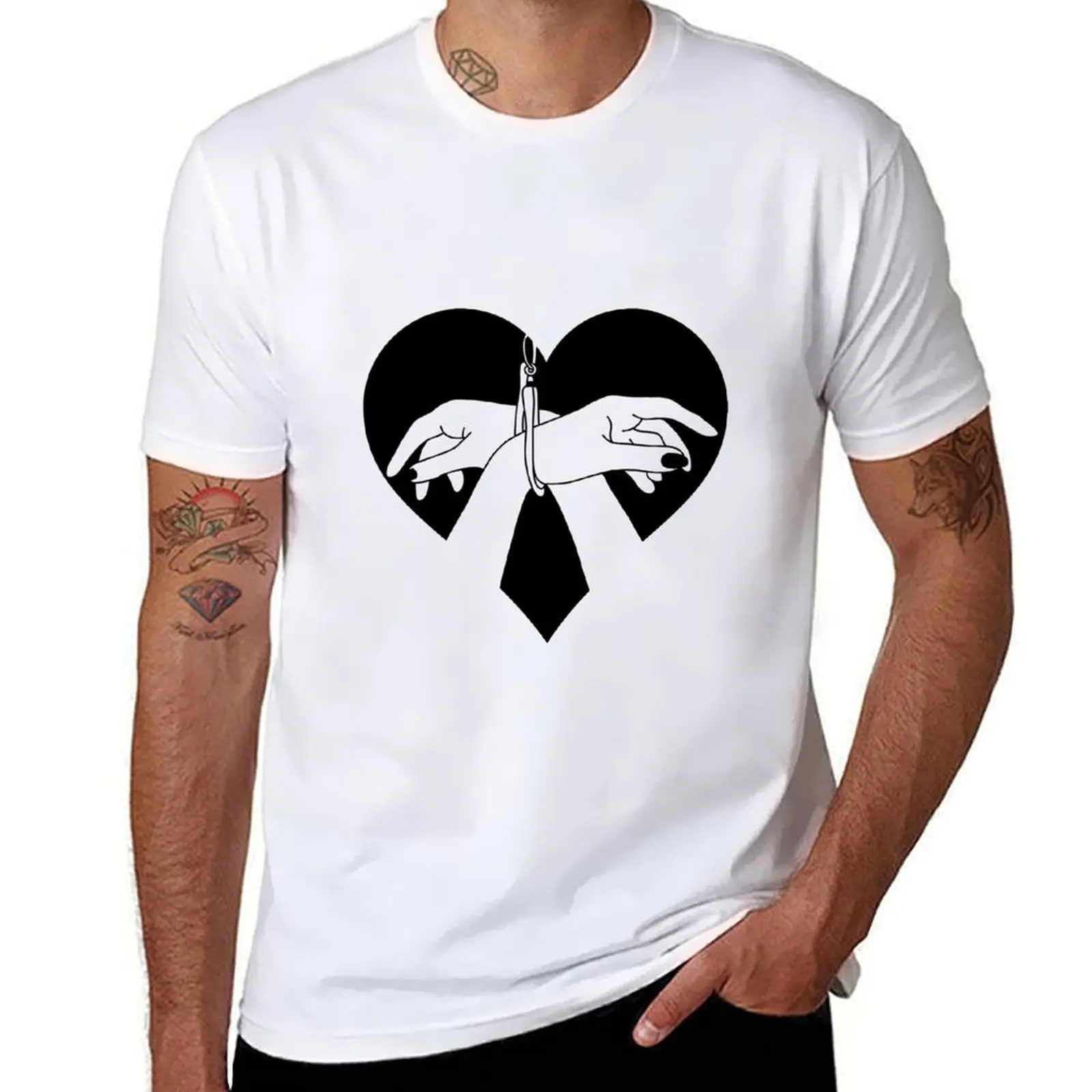 

Heart tied hands T-Shirt cotton tshirt 100% t shirts for man graphic tees T-Shirt