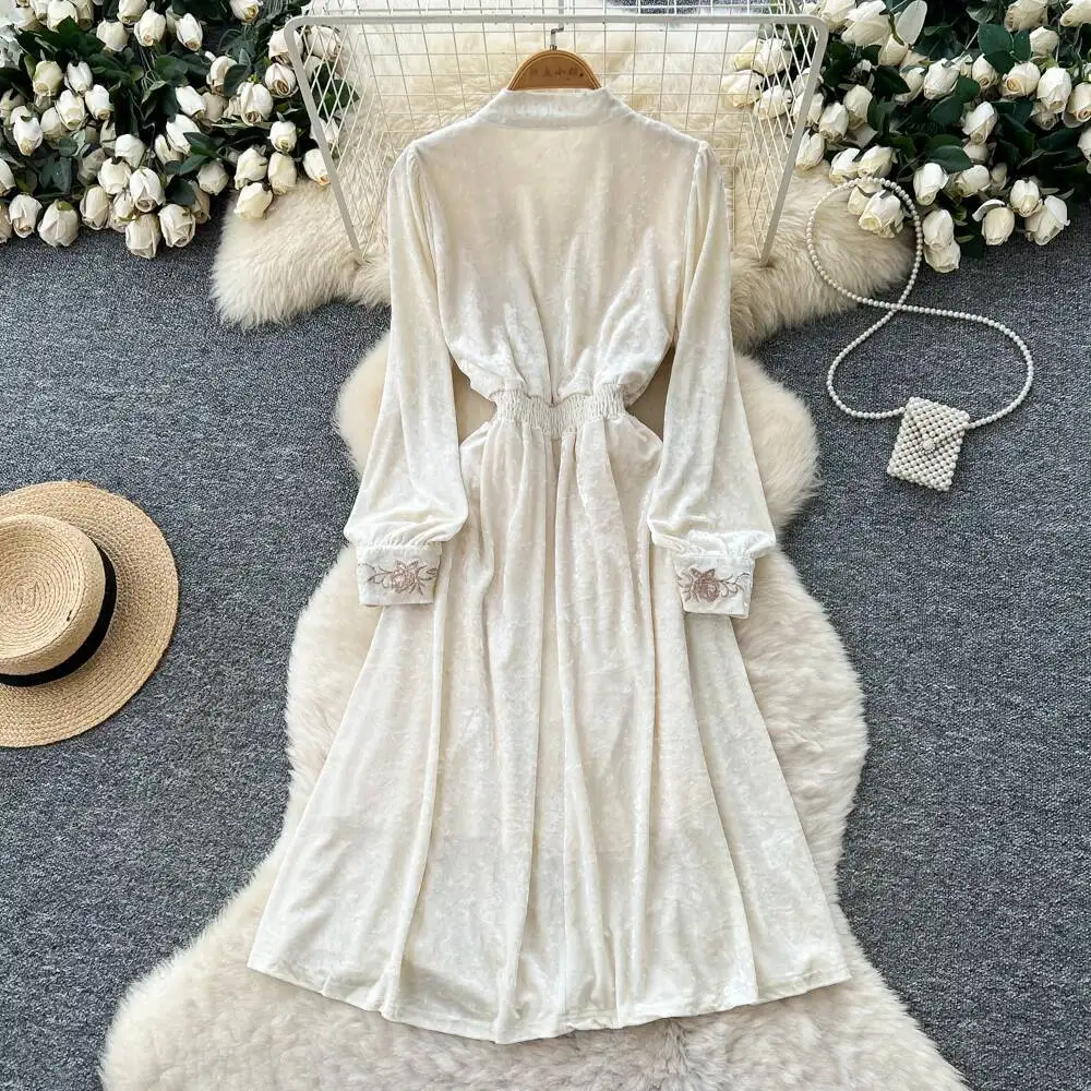 فستان مطرز قطيفة مثير بأكمام طويلة عتيق أنيق للحفلات للنساء فساتين كورية عصرية