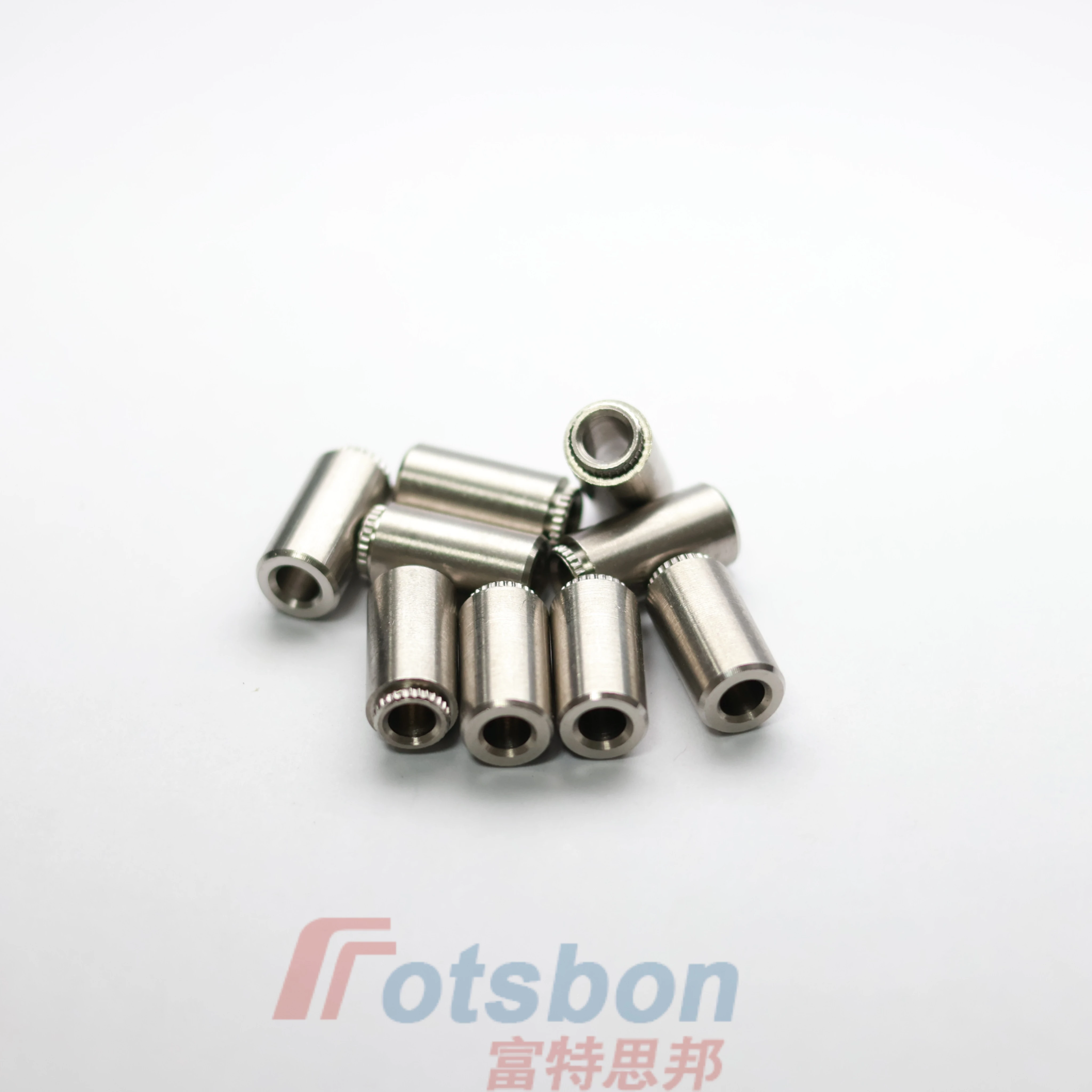 Аксессуары/4/6/8/10/12/14/16 Прокладочные стразы из нержавеющей стали Натуральная экструдированная гайка Стопорная заклепочная шпилька 1000 шт.