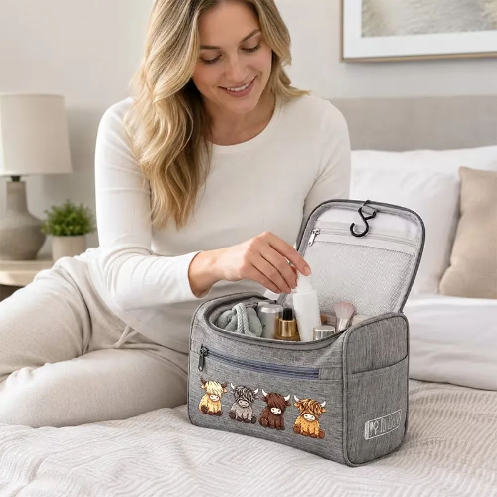 Kosmetiktasche, tragbare Toilettentasche mit Highland-Kuh-Motiv und Tragegriff, vielseitige Tasche mit mehreren Fächern zur Aufbewahrung von Wasch- und Kosmetikartikeln für Damen, ideal für Reisen und den täglichen Gebrauch. – Detail 3