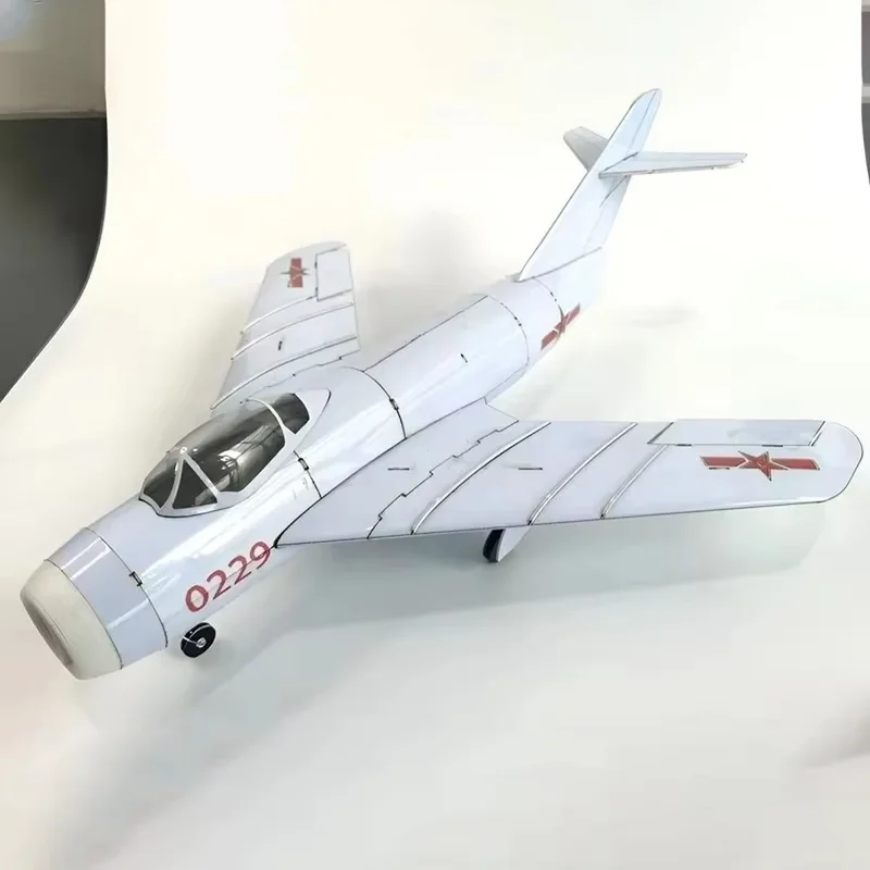 

Новый пульт дистанционного управления Rc J-5-30, бесщеточный пульт дистанционного управления, собранная модель самолета, настольный орнамент, самолет с фиксированным крылом