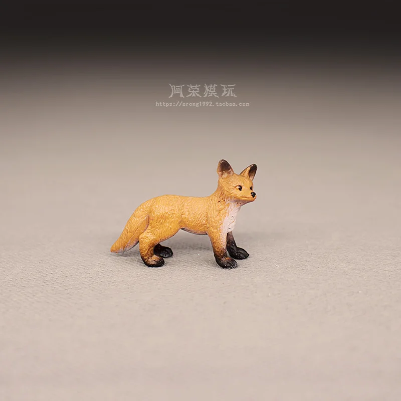 الثعلب الأحمر القطبي الثعلب ذو الأذنين الكبيرة عمل أرقام المحاكاة المعرفية لنماذج صغيرة من الحيوانات البرية زخرفة صغيرة الملحقات