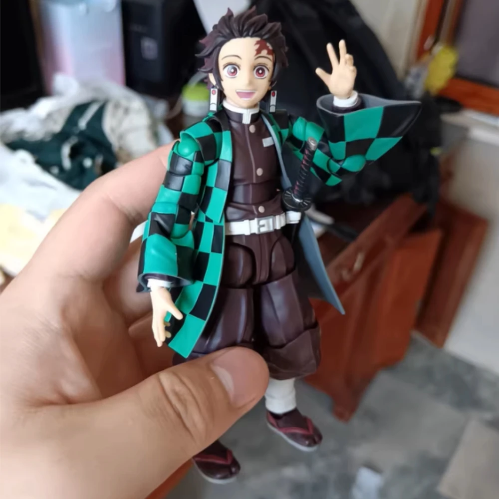 

В наличии Demon Slayer Kamado Tanjirou может быть ручной аниме-фигурка модель игрушки куклы детский подарок на день рождения