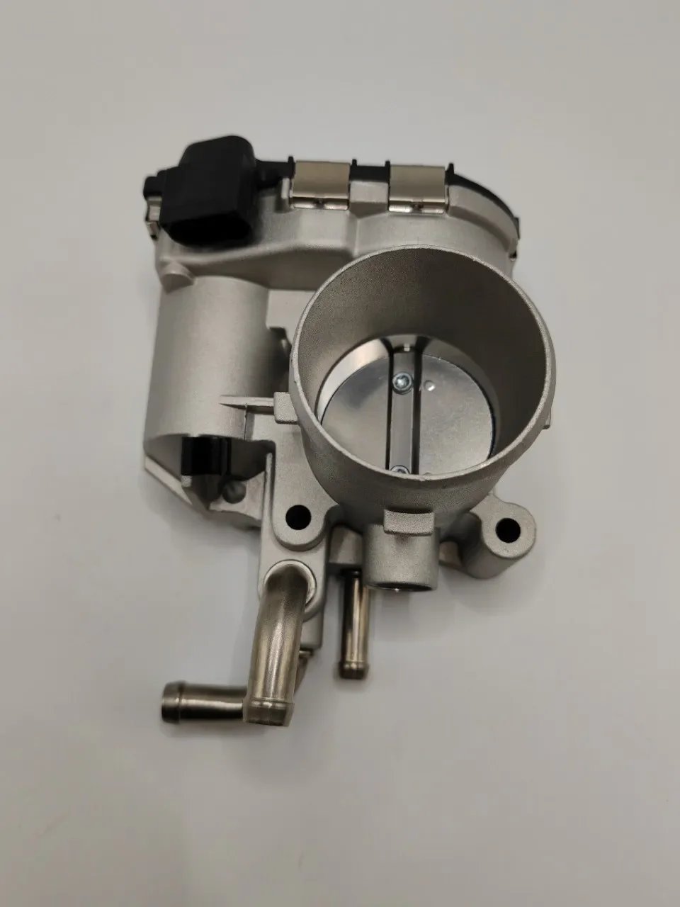 

Throttle body for Hyundai i10 i20 1.0 Kia Rio 1.2 Petrol 35100-04200 3510004200