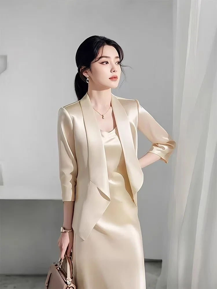 

Spring and Autumn New Korean Version Light Luxury High-end Suit Jacket Camisole Skirt Elegant Women's Two-piece Set