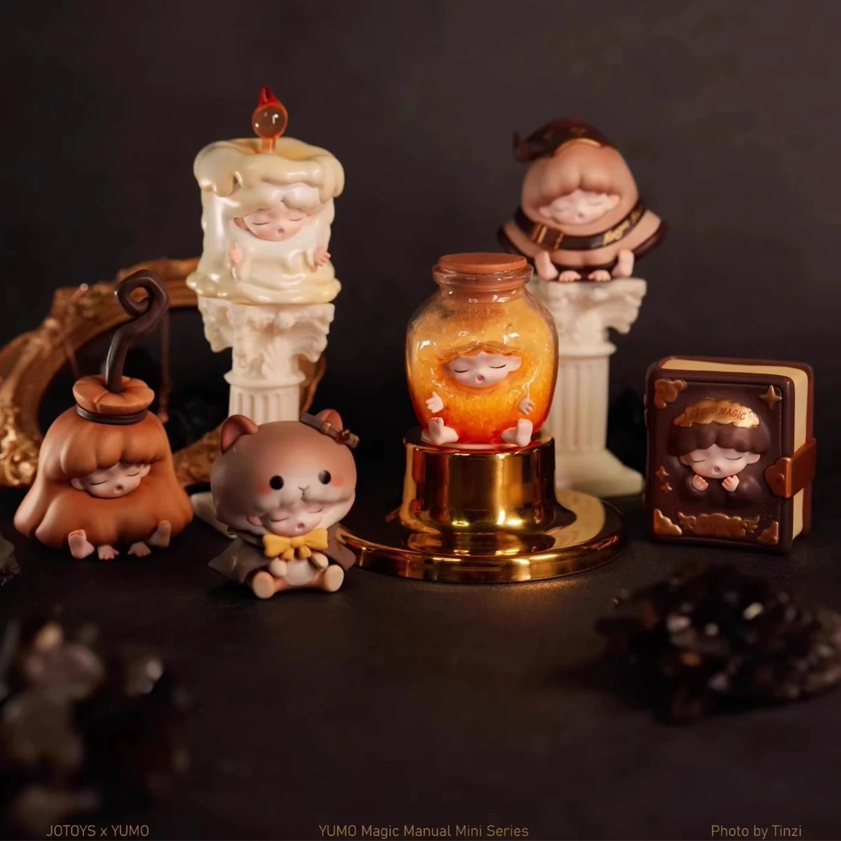 HIPLAY JOTOYS YUMO Magic Manual Mini Series Set Box Blind Box Figure
