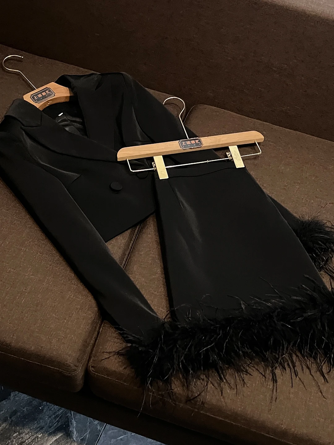 

2025 Winter Commute Suit Set Women's ort Pants Ostrich Feather D37 Faionable Comfortable Stretchy Workwear Ensemble
