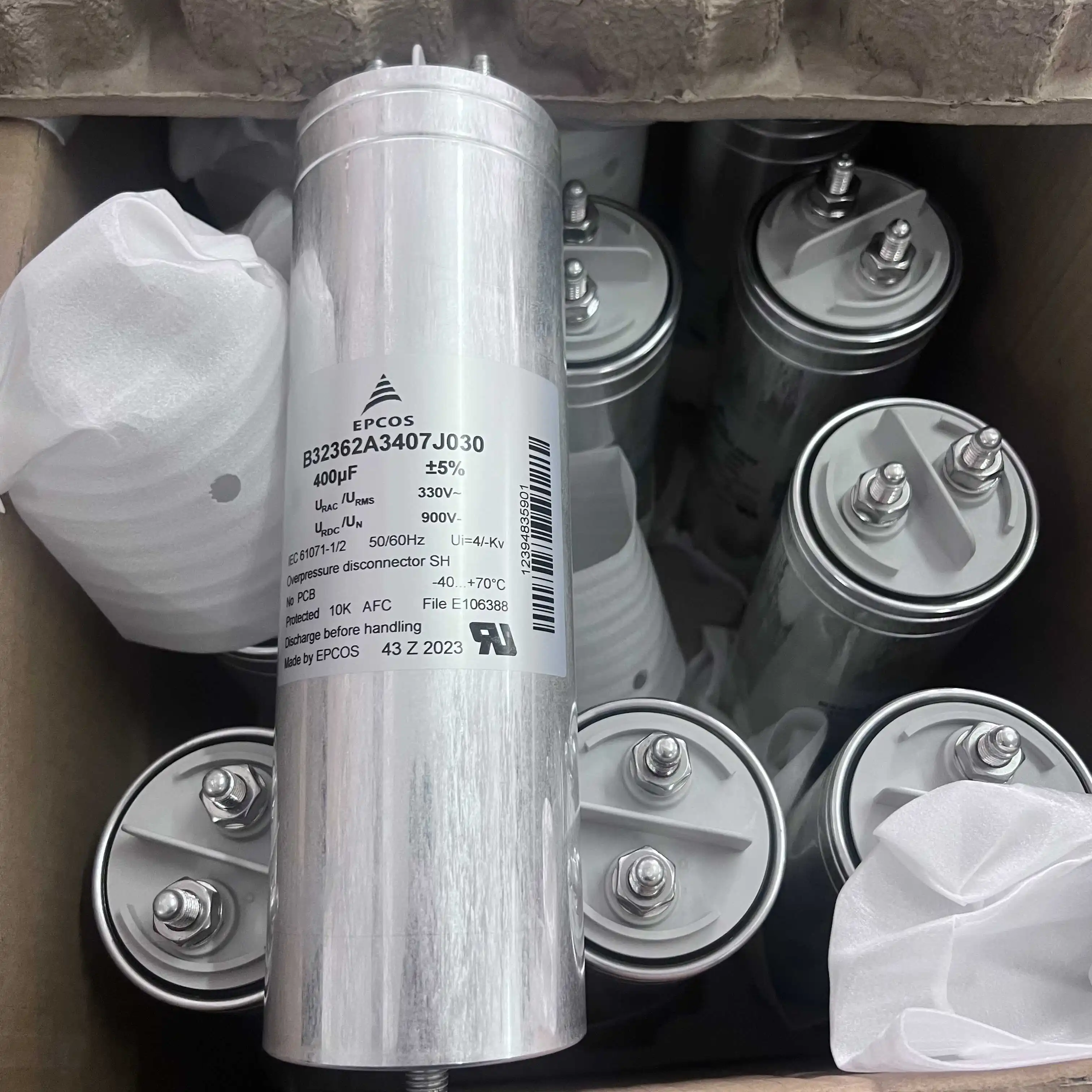 

Original B32362A3257J030 B32362A3307J030 B32362A3407J030 250uf 330vac 300uf 330vac 330v 400uf capacitor