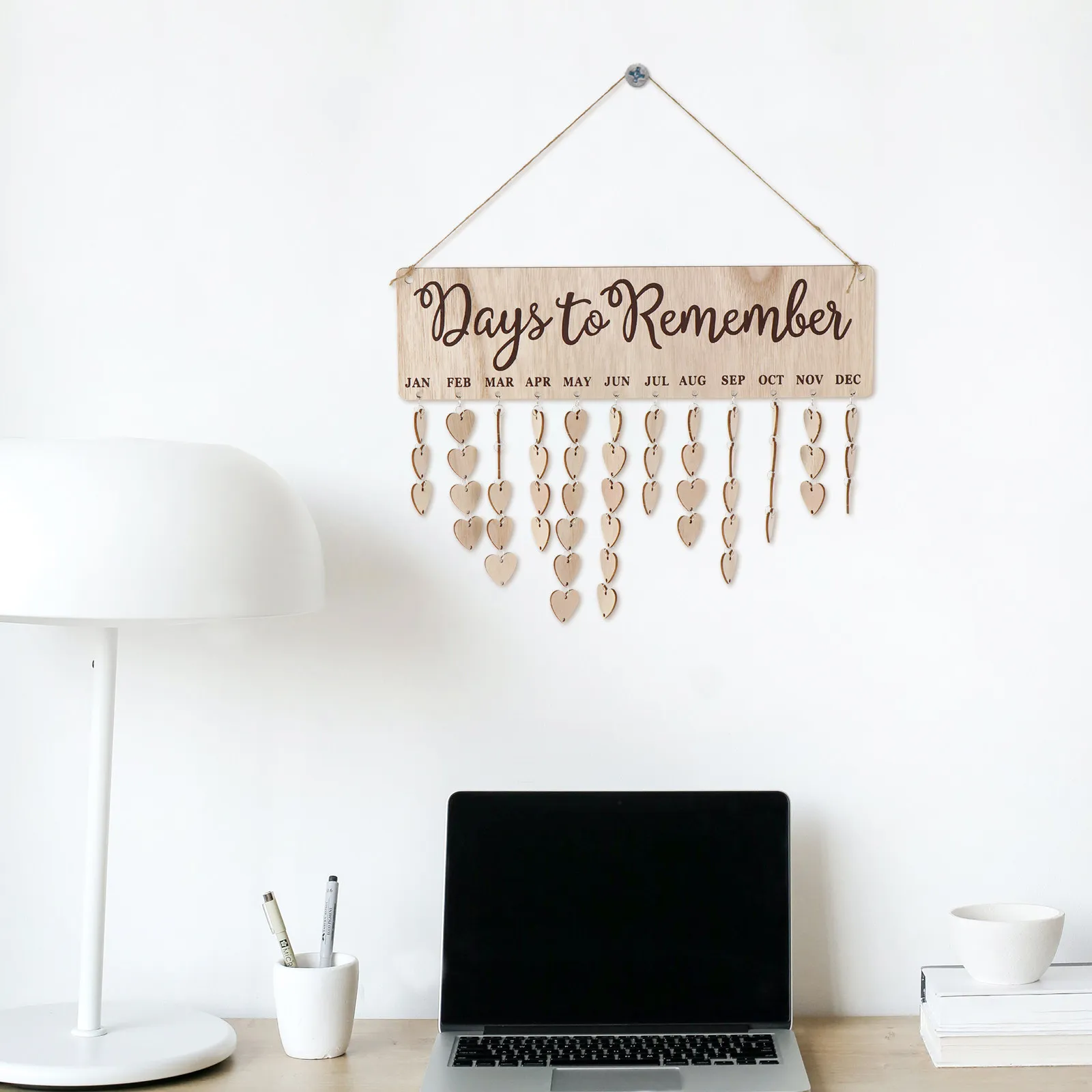 

1Set Fashionable Birthday Tracking Calendar Wooden Pendant Set Multi Use Decorative Wall Hanging for Birthday Celebration Room