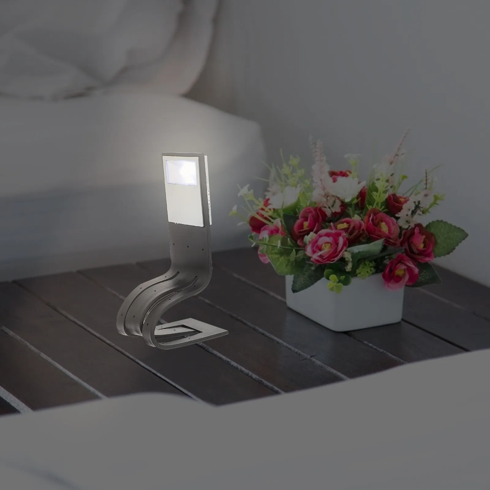 

1Pcs Bookmarks Light Premium Portable LED Lamp Creative Night Reading Lamp for Home Decor Dorm Studying Convenient Clip Light
