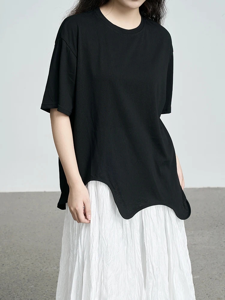 Loose Women's Black T-shirt Casual Style Short Sleeve round Neck Regular Length Land And Mountain Design Wave Hem Irregular B...