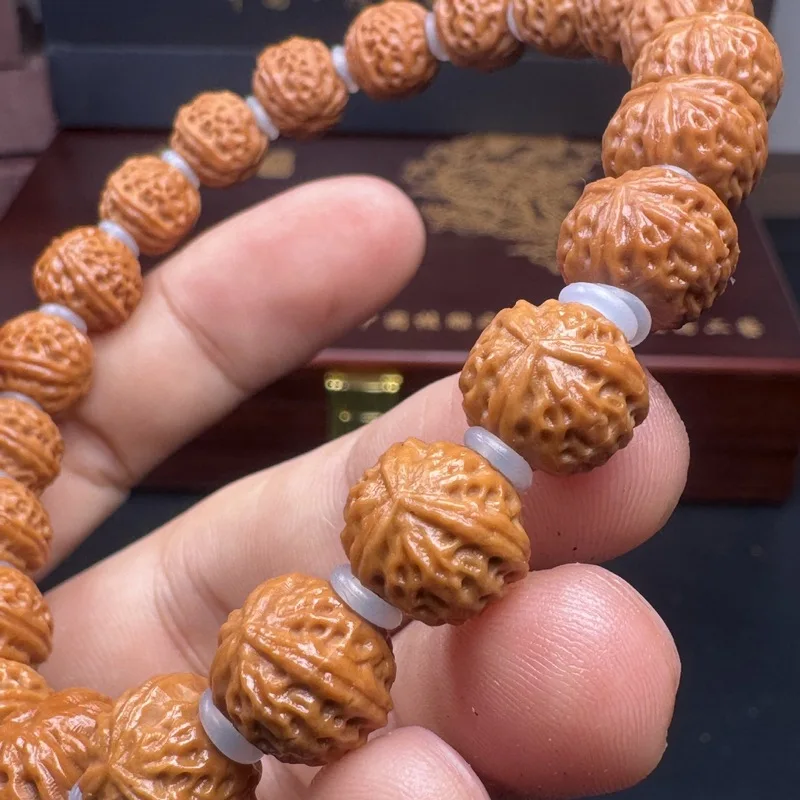 Premium craftwork triangular walnut finely carved high-quality unisex craft bracelet