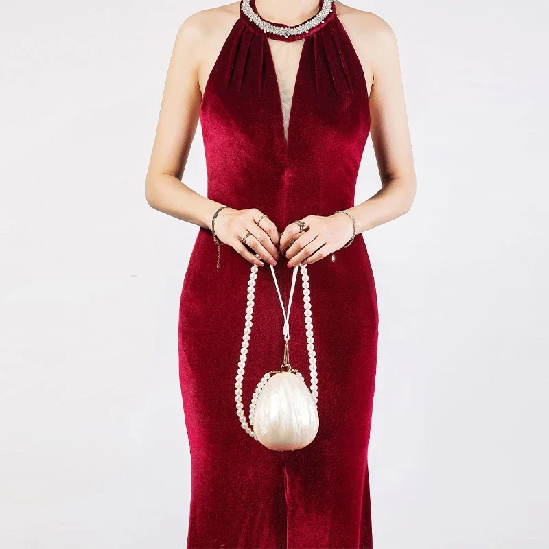 Umhängetasche in Gänseform, Perlenkette, Umhängetasche, britischer Designer-Abend, elegante Clutch-Geldbörse, Damen-Schultertasche aus Acryl – Detail 12