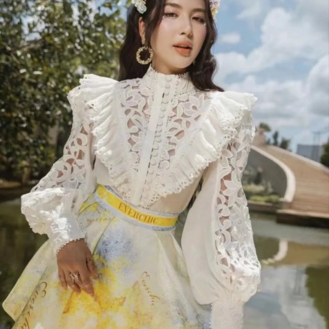 

Spring 2024 Women's Embroidered Hollow out Soluble Flower Stand Collar Multi-Buled Long Sve Heavy Embroidery irt Top