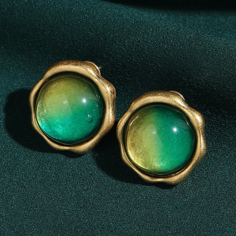 

Vintage Cat Eye Earrings Yellow And Green Gradual Designer Luxury For Girls 2026 Trending Stud Jewelry Engagement Art Retro New