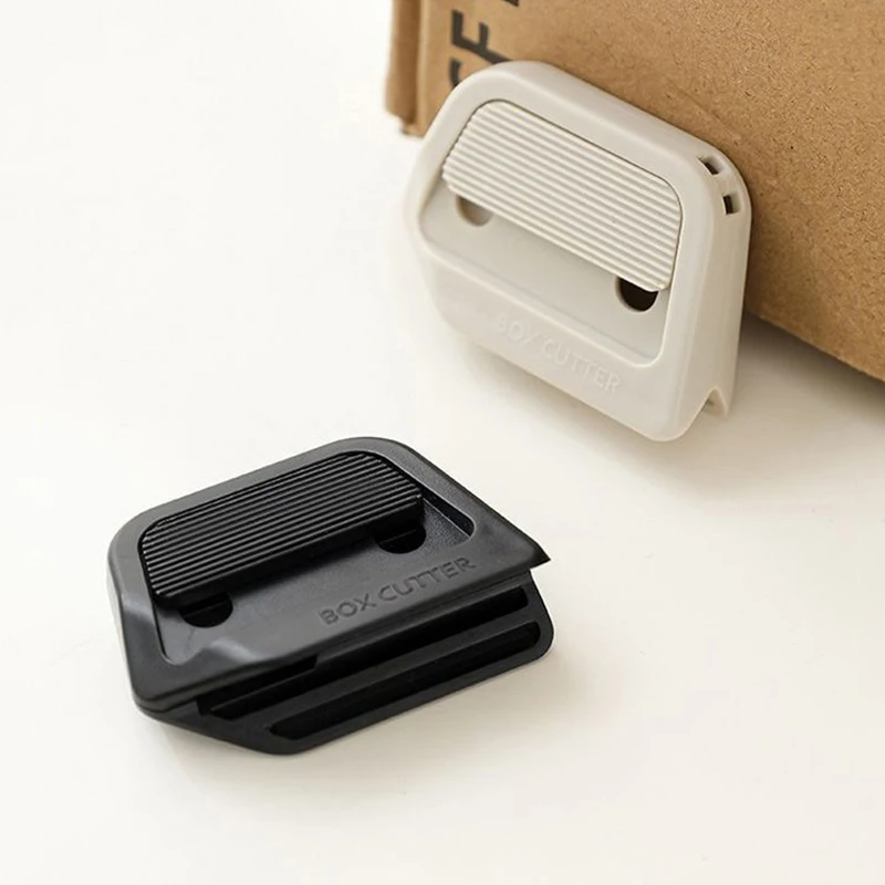 2PCS Ceramic Blade Magnetic Safety Automatic Retractable Box Cutter Portable Opening Tool For Home Offices Warehouses Logistics