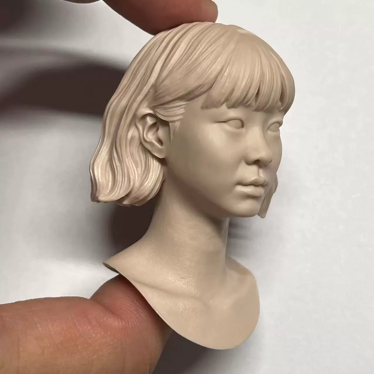 

SOuth Korea Female Head Carving Sculpt Star Long neck Unpainted Asia Star Model 1/6 Scale Action Figure Soldier Toys