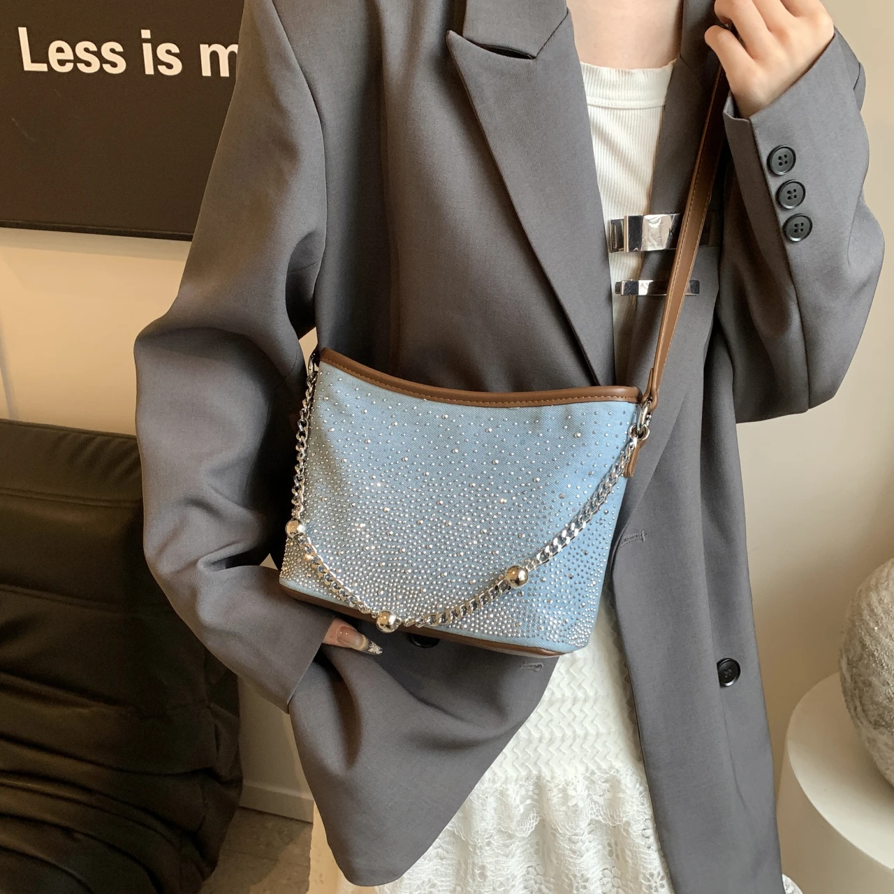 Bolso de mano de mezclilla para mujer, bolso de hombro con cadena de diseñador de lujo, bandolera remachada de marca de moda, bolso de mensajero de viaje informal para mujer