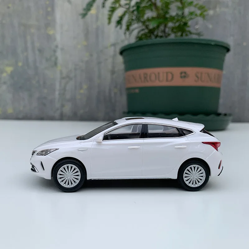 Modelo original 1:43, Changan Auto, Eado MK2, EADO XT, modelo de carro de plástico para exibição, presente e coleções