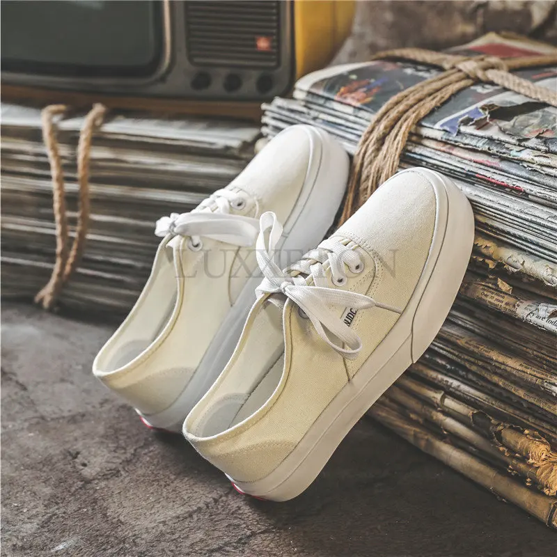 Women Sneakers Casual Vulcanized Shoes Ulzzang Classic Skateboard Canvas Shoes White Black Flats Tenis Feminino