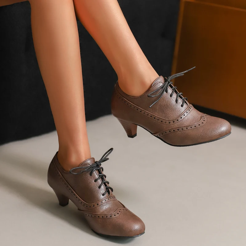 

2026 Весенне-осенние женские туфли-оксфорды на шнуровке, винтажные женские туфли-лодочки с круглым носком, женские туфли на высоком каблуке в английском стиле, Chaussure Femme 42 43