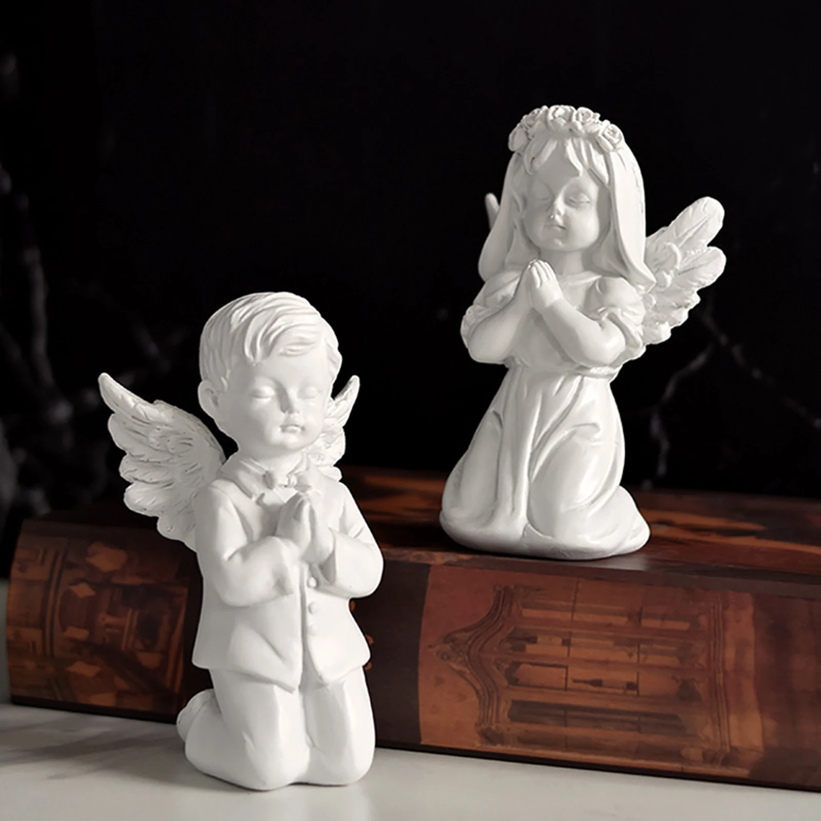 Resin Kneeling Angel Figurine Retro European Style Hand Painted Ornament For Home Decor